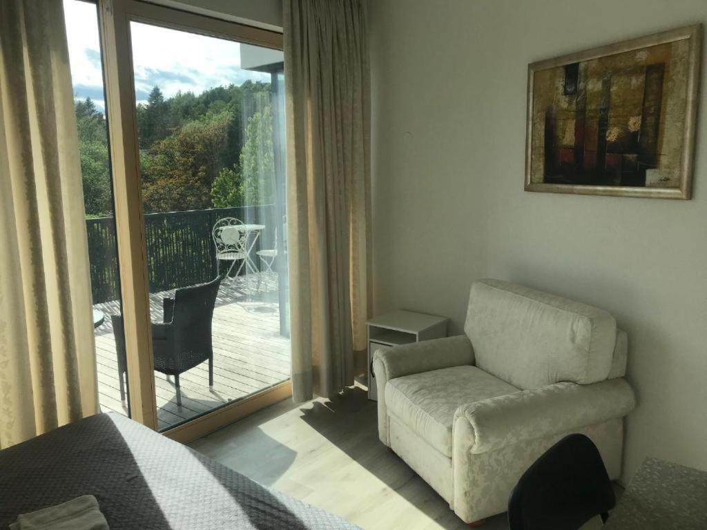 R41 - Tivoli Groundfloor Apartment Ljubljana Exteriör bild
